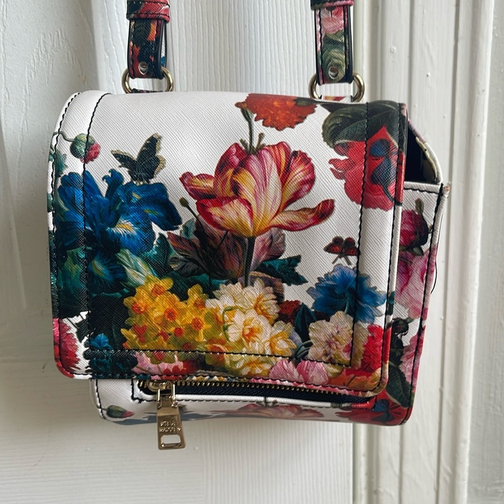 Steve Madden crossbody purse